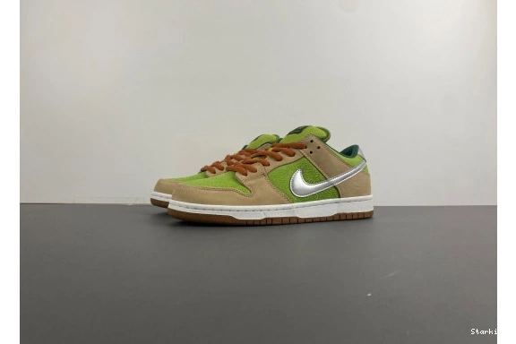  Dunk Nike Low SB  FQ7585-200 “Escargot” 1206